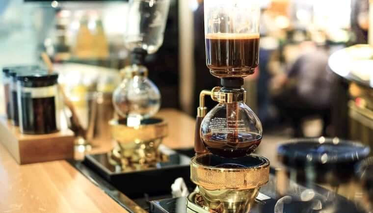 Experimenting With Siphon Coffee: What You Need to Know